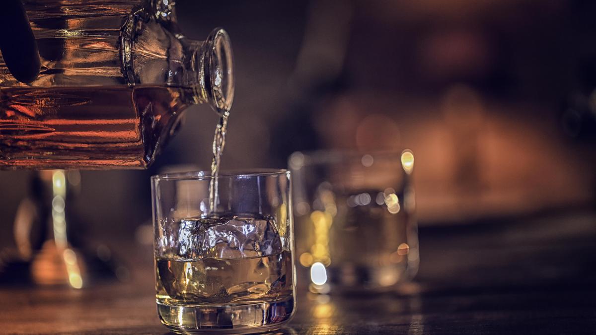 Kerala mandates Aadhaar age verification in bars following fatal Nedumbassery crash
